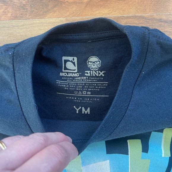 New Youth Minecraft Tee-Shirt - Picture 2 of 2